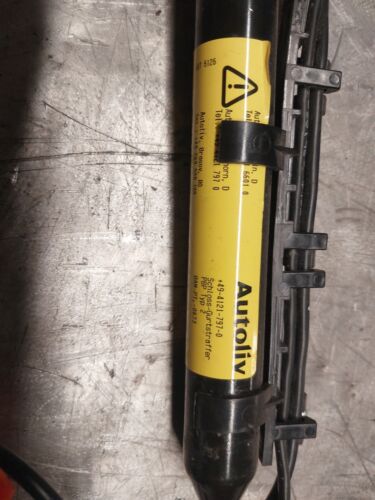 LAND ROVER DISCOVERY L319 2010-16 FRONT SEAT BELT BUCKLE PRETENSIONER LEFT SIDE