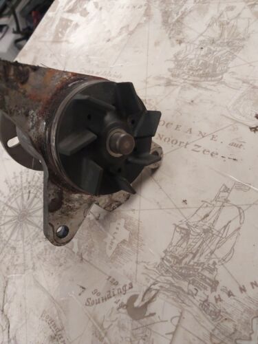 RANGE ROVER SPORT & DISCO 4 TDV6 WATER PUMP