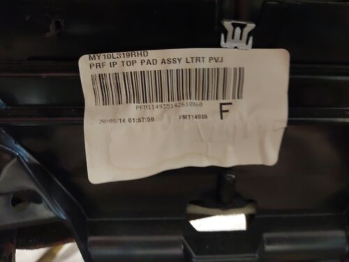 Land Rover Discovery 4 Dashboard Top, Dash - Black leather