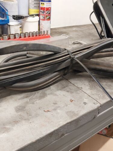 Land Rover Discovery 4 L319 2010-2016 Bonnet Rubber Seal