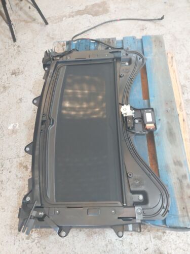 LAND ROVER DISCOVERY 4 L319 COMPLETE SUNROOF T1878