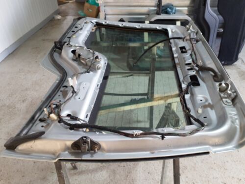 Land Rover Discovery 3 Upper Rear Tailgate 2004 - 2009 - Siberian Silver