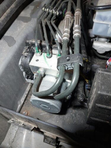 LAND ROVER DISCOVERY 4 ABS PUMP AH42-2C405-AH