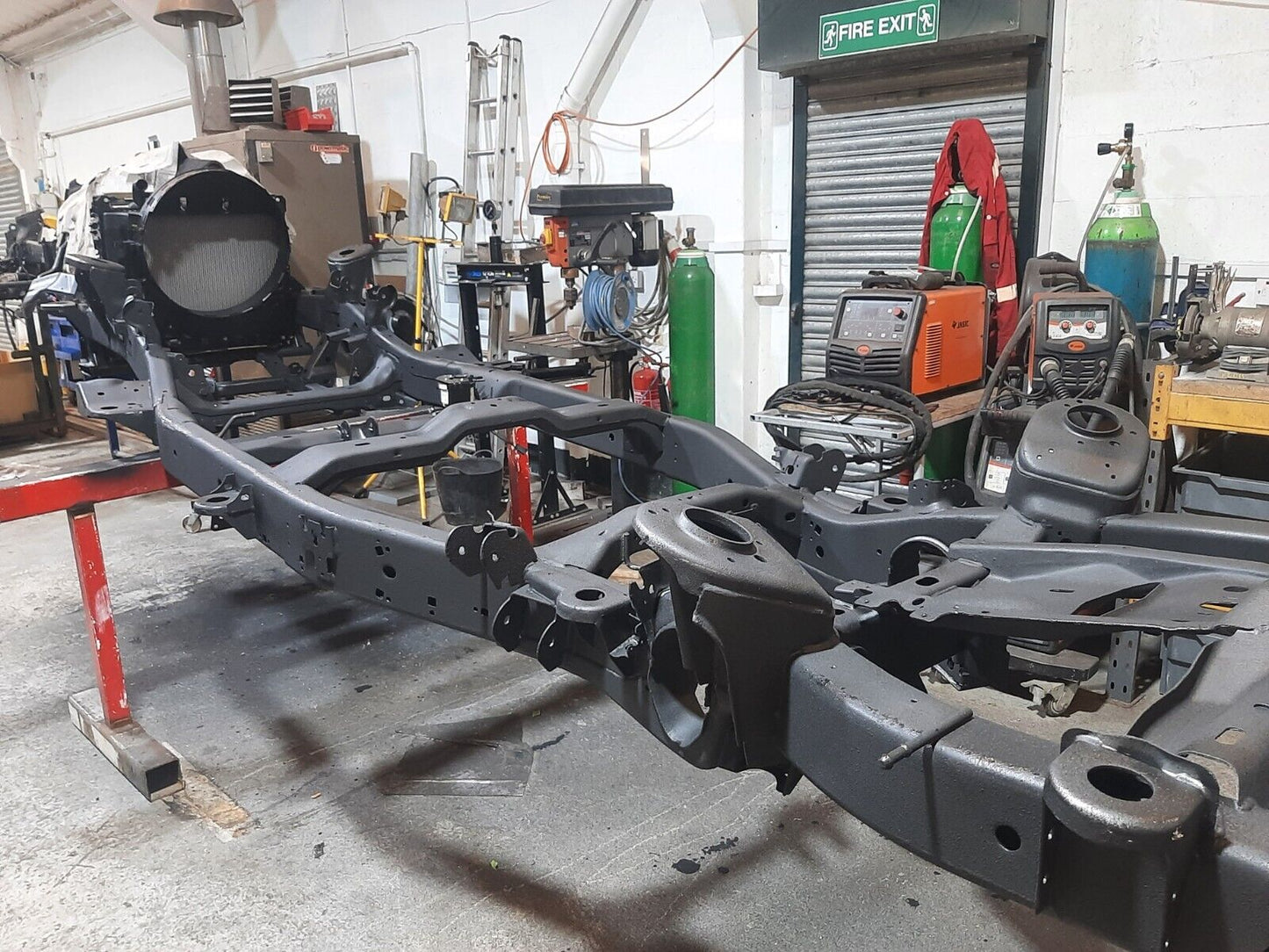 LAND ROVER DISCOVERY 3/4 CHASSIS - GENUINE LAND ROVER CHASSIS'S - Galvanised