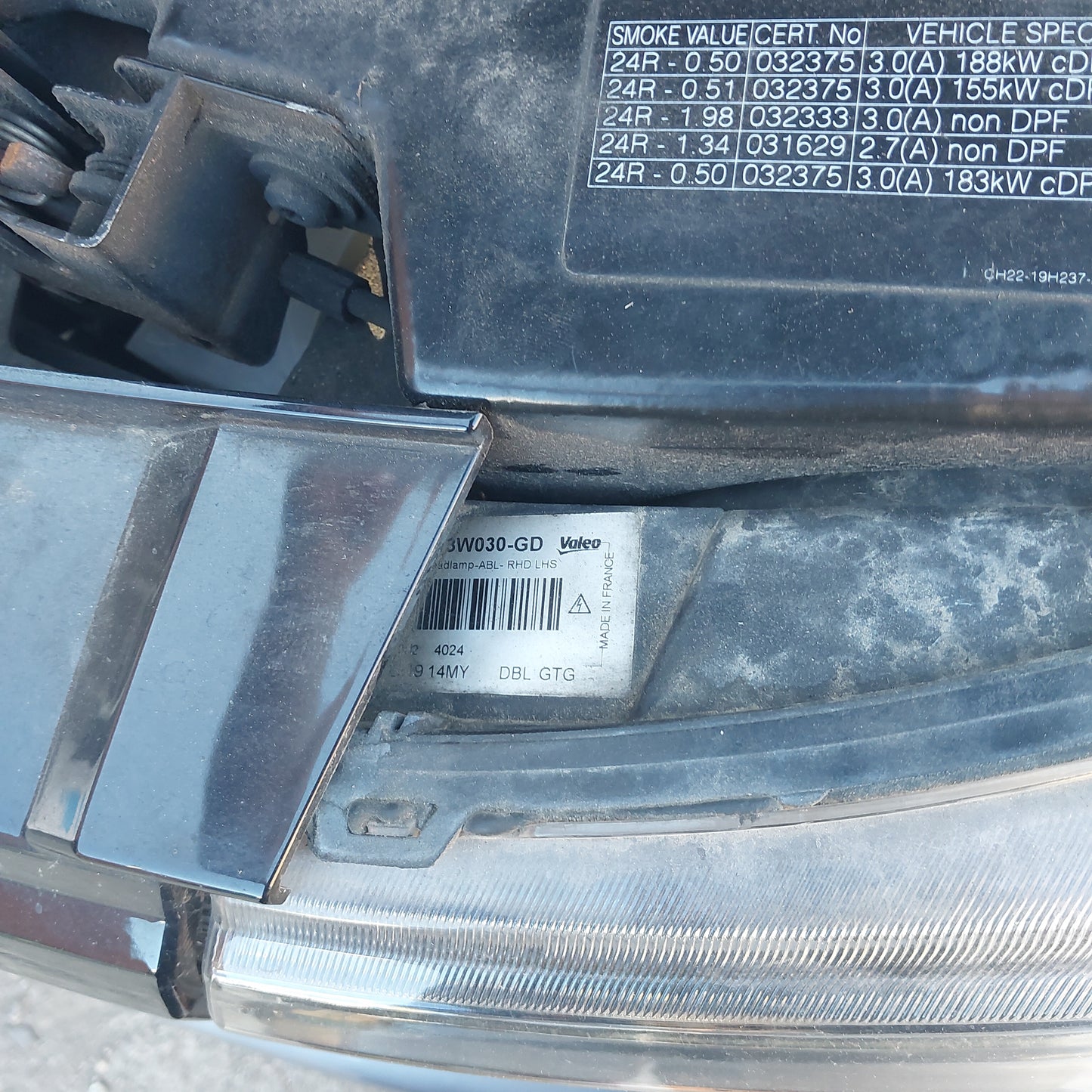 2012 Discovery 4 - HSE - BREAKING