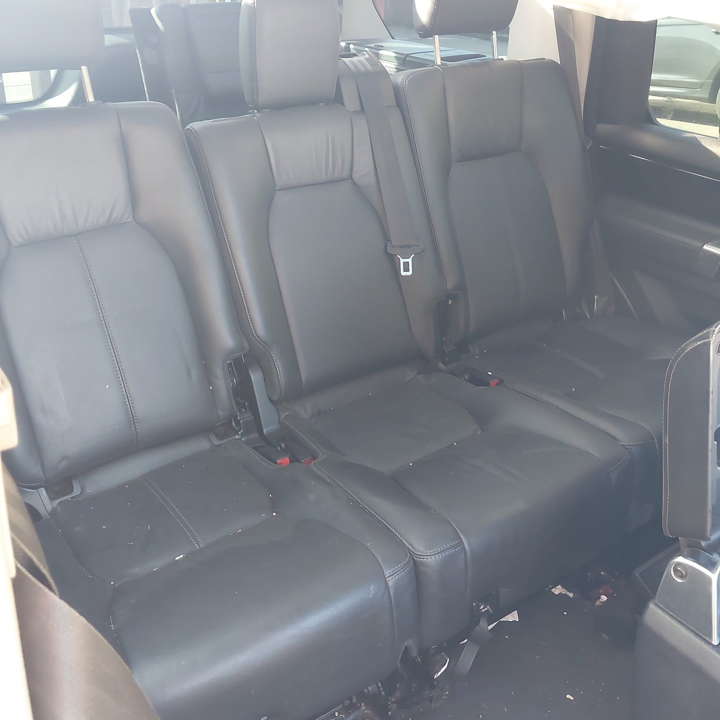 2012 Discovery 4 - HSE - BREAKING