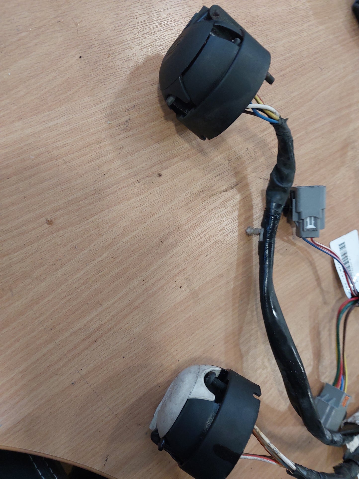 Land Rover Discovery 4 - Trailer towing sockets 7 pin with vehicle loom