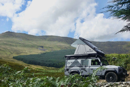 Premium Quality Hardshell Aluminium Roof Tent with bars