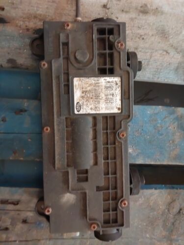 Land Rover Discovery 4 L462 2015 ELECTRIC HANDBRAKE MOTOR EH22-2C496-AB