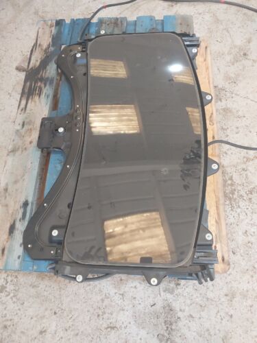 LAND ROVER DISCOVERY 4 L319 COMPLETE SUNROOF  T1878
