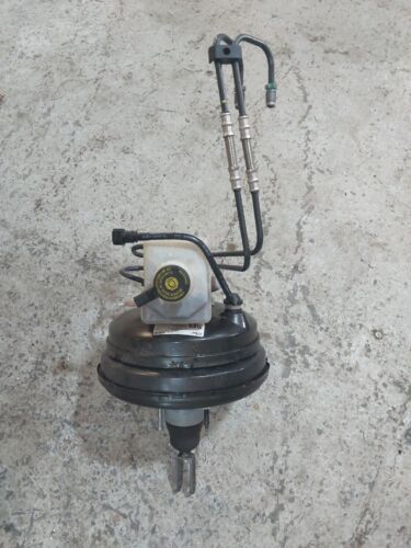 Land Rover Discovery 4 L319 2010 2993  BRAKE MASTER CYLINDER AH22-2B195-BB
