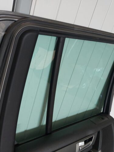 LAND ROVER DISCOVERY 4 PASSENGERS REAR DOOR COMPLETE 2009-2016 - Stornoway grey