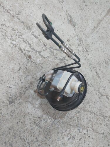 Land Rover Discovery 4 L319 2010 2993  BRAKE MASTER CYLINDER AH22-2B195-BB