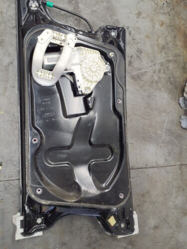 LAND ROVER DISCOVERY 4 2009-2016 FRONT PASSANGER WINDOW REGULATOR & MOTOR 