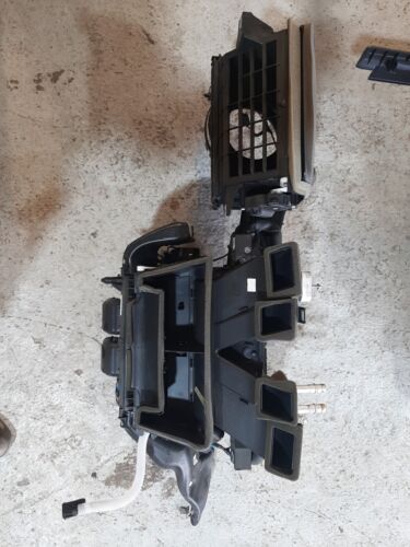 LAND ROVER DISCOVERY 4 HEATER MATRIX  complete