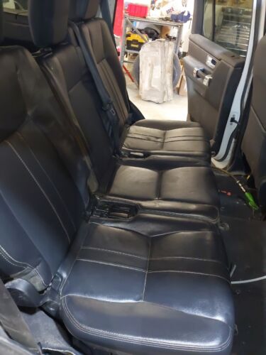 Land Rover Discovery 4 - 2nd Row Rear Seats - Black Leather - XS Spec