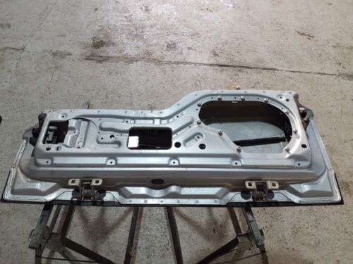 Land Rover Discovery 3 Lower Rear Tailgate 2004 - 2009 - Siberian Silver