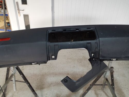 LAND ROVER DISCOVERY 4 COMMERCIAL 2009-2016 REAR BUMPER IN BLACK - UNPAINTED