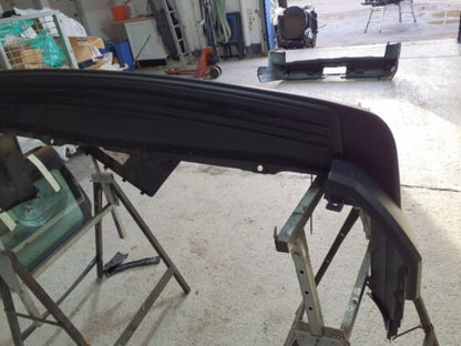 LAND ROVER DISCOVERY 4 COMMERCIAL 2009-2016 REAR BUMPER IN BLACK - UNPAINTED