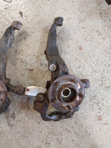 Land Rover Discovery 4 L320 2009-16 RH UK Drivers Front Hub Knuckle 3.0 TDV6