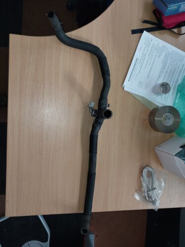 Land Rover Discovery 4  3.0 TDV6 WATER COOLANT HOSE EGR to EGR