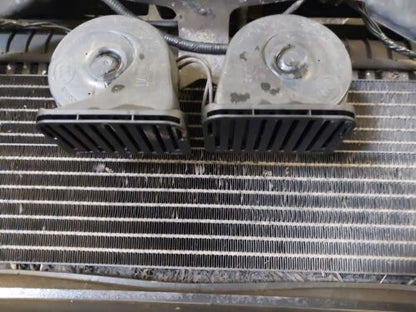 LAND ROVER DISCOVERY 4 PAIR OF HORNS