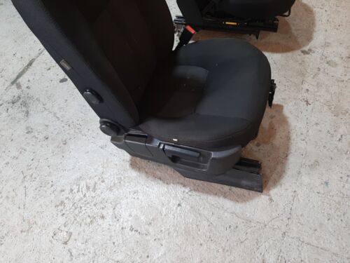 LAND ROVER DISCOVERY 4 2015 BOTH FRONT SEATS WITH AIRBAGS GENUINE FABRIC