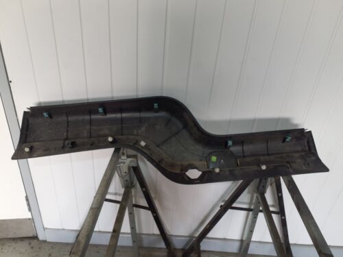 LAND ROVER DISCOVERY 3 or 4 2004 to 2016  TAILGATE PANEL TRIM ERQ00010