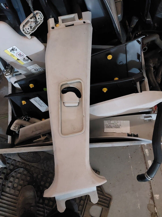 LAND ROVER DISCOVERY 4 FRONT SAFETY BELT COVER TRIM & Adjuster