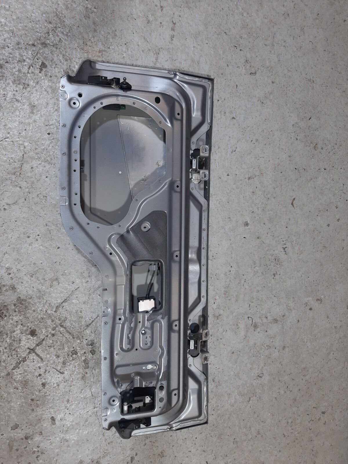 Land Rover Discovery 4 Lower Rear Tailgate 2009 - 2016 - Grey